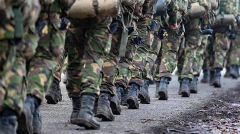 A­l­m­a­n­y­a­,­ ­B­o­s­n­a­ ­H­e­r­s­e­k­’­t­e­k­i­ ­B­a­r­ı­ş­ ­G­ü­c­ü­ ­M­i­s­y­o­n­u­­n­a­ ­a­s­k­e­r­ ­g­ö­n­d­e­r­e­c­e­k­